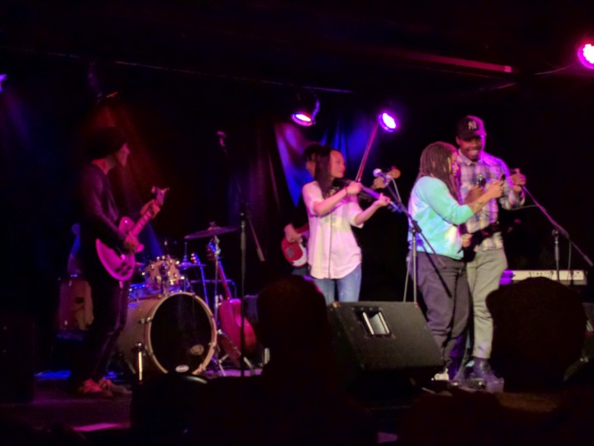 Hire Precious Moment Violin Service Violinist in Ottawa, Ontario