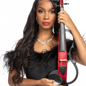 Pretty Stringz "Electric Violinist"