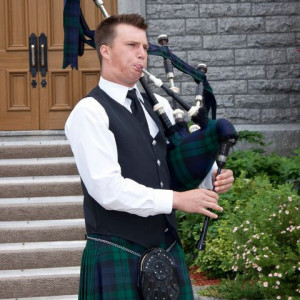 Professional Bagpipe Services