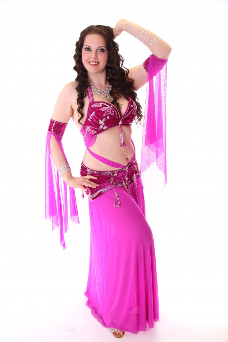 Hire Professional Bellydance Belly Dancer in Edmonton, Alberta