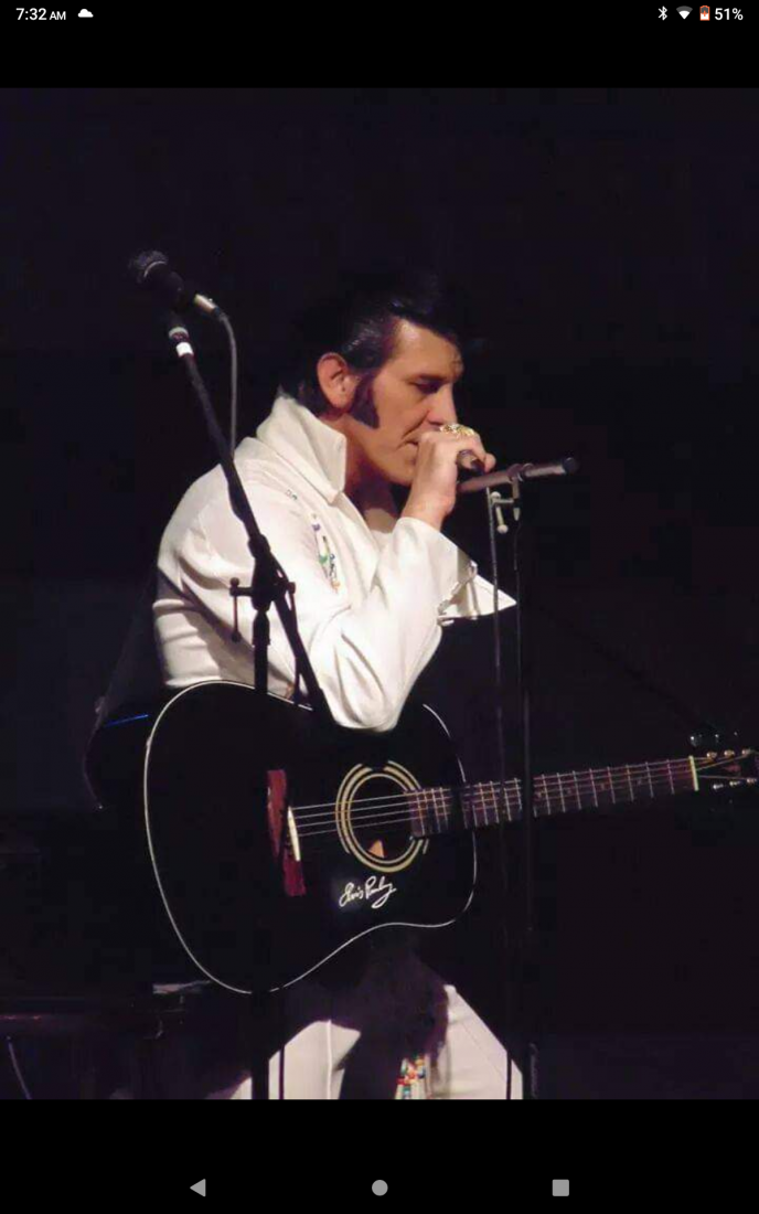 Gallery photo 1 of Professional Elvis Tribute Artist