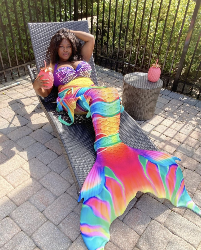 Gallery photo 1 of Professional Mermaid
