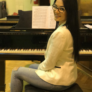 Professional Piano and Singing Lessons