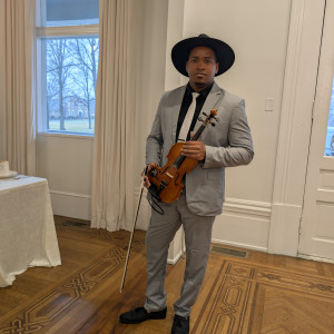 Jorge Duharte, Professional Violinist - Violinist / Wedding Entertainment in Louisville, Kentucky