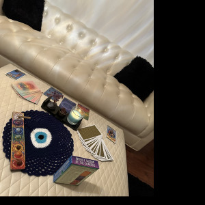 Psychic & Tarot card readings - Psychic Entertainment in Los Angeles, California