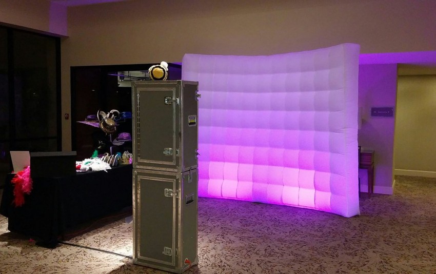 Gallery photo 1 of Pucker Up! Party Photo Booths