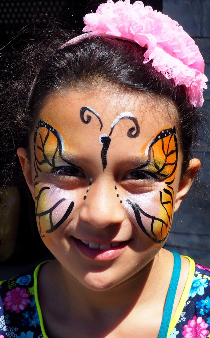 Gallery photo 1 of Rachel Rie Face Painting