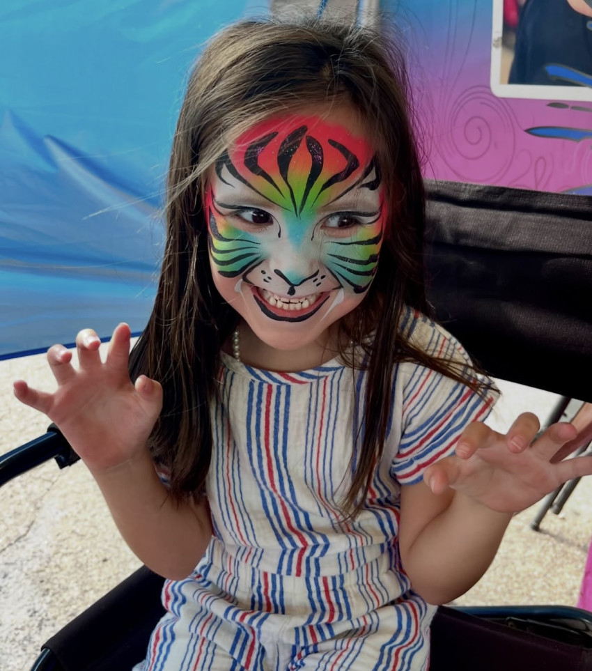 Gallery photo 1 of Rainbow Luna Face Paint