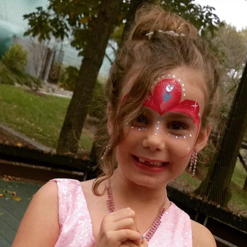 Hire Raven Face Painter Face Painter in Sterling, Virginia