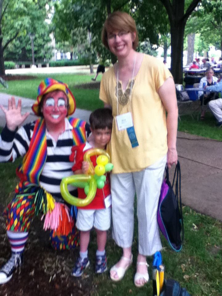 Gallery photo 1 of Raynbow Clown and Friends