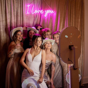 RCS Entertainment - Photo Booths / Wedding Services in Greensboro, North Carolina