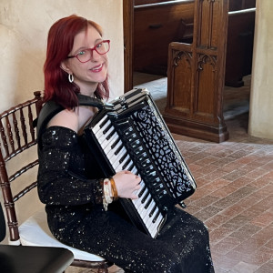 Rebecca Jane Accordion/Keyboard/Pianist - Accordion Player / Street Performer in Austin, Texas