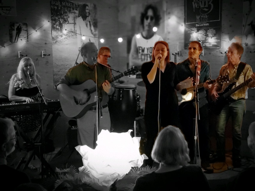 Hire Red Shoes Band Dance Band in Portland, Oregon