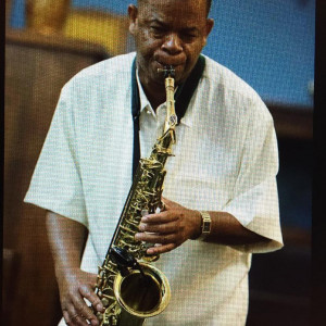 Roberto Stuart Music Ministry - Saxophone Player in Deer Park, New York