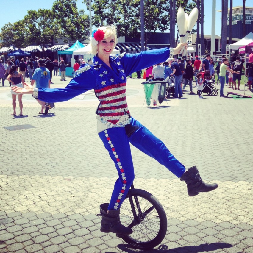 Hire Robin Lara Circus Variety - Circus Entertainment in Oakland ...