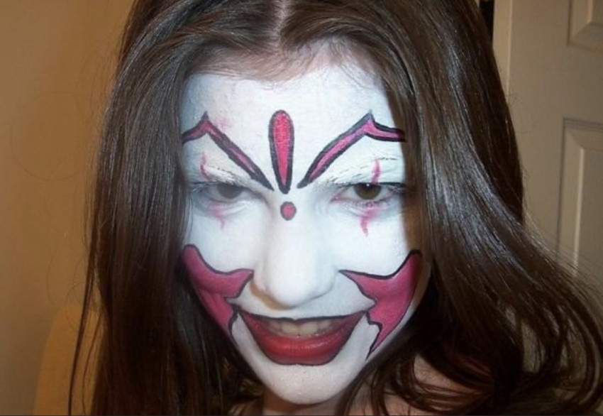Gallery photo 1 of Rose Red Face Painting