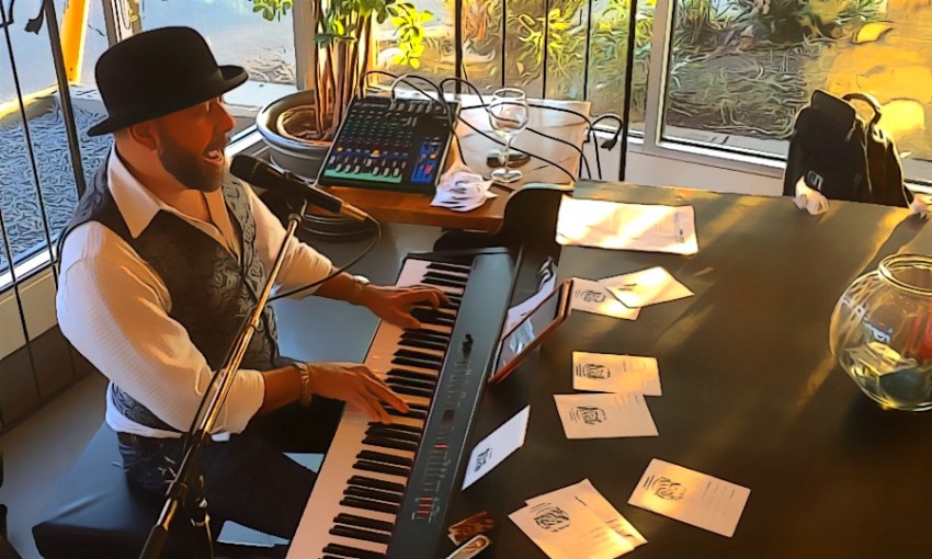 Hire Rowdy Pianos Dueling Pianos in Calgary, Alberta