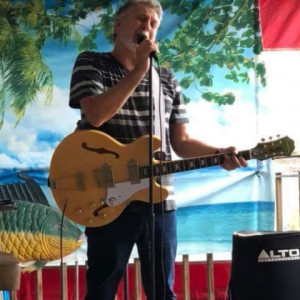 Russ Bono - Singing Guitarist in Land O Lakes, Florida