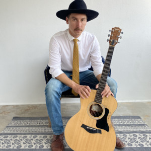 Ryan Hutchens - Singing Guitarist / Wedding Musicians in Denver, Colorado