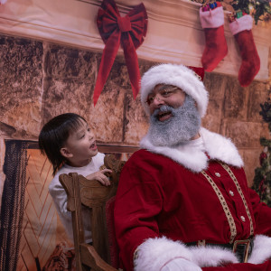 Sacramento Santa, Mrs. Claus & Elves - Santa Claus in Sacramento, California