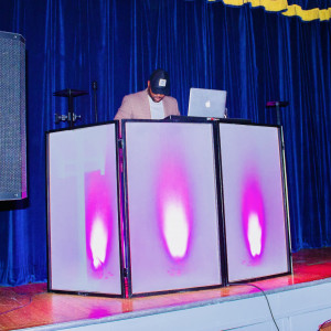 Sample Ama Entertainment - DJ in Albany, New York