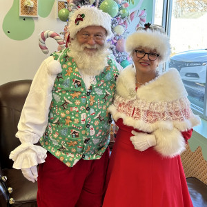 Santa and Mrs Claus Burkett - Santa Claus in Grove City, Pennsylvania