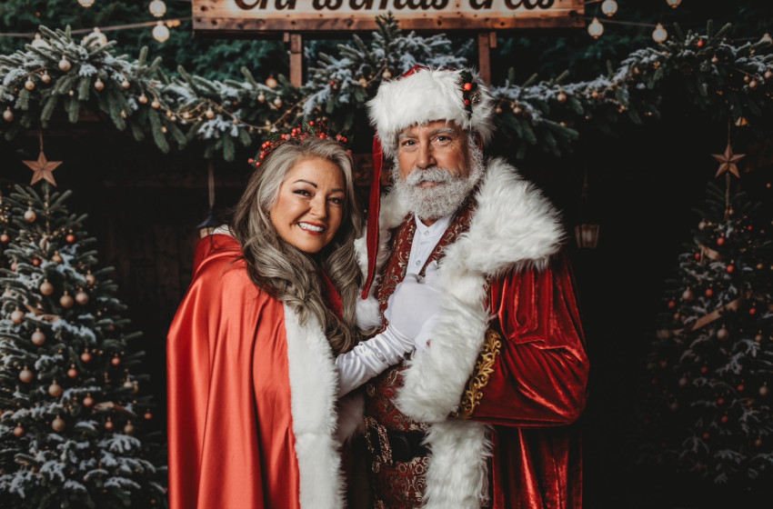 Gallery photo 1 of Santa and Mrs. Claus Co.