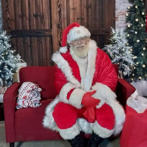 Santa Bill on Six - Santa Claus in Durham, Ontario