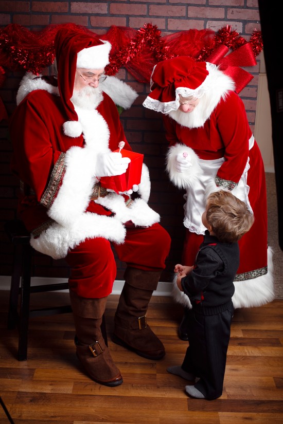 Hire Santa Bob Santa Claus in Elgin, Illinois