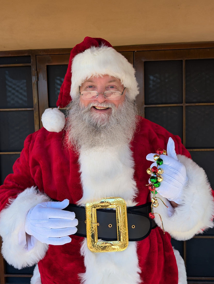 Gallery photo 1 of Santa Claus in Tucson