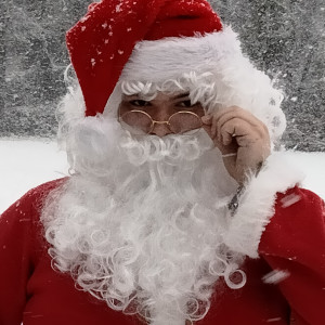Santa Claus is coming to town - Santa Claus in Corbett, Oregon