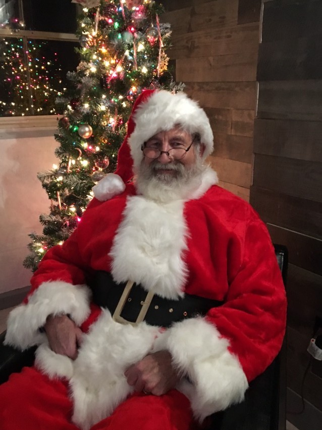 Hire Santa Claus Delaware and Montgomery County Santa Claus in