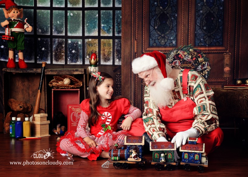 Gallery photo 2 of Tampa Santa Claus