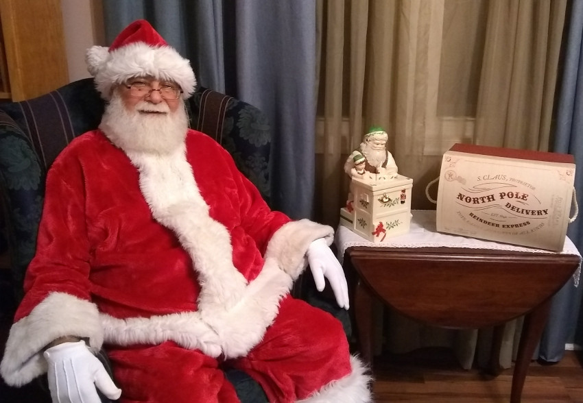 Hire Santa Dom Santa Claus in Phoenixville, Pennsylvania
