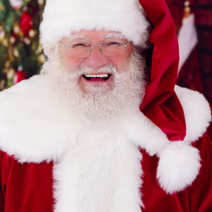 Santa Gary - Santa Claus in Huntington Beach, California
