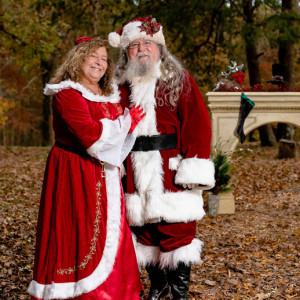 Santa Howie & Nettie Claus