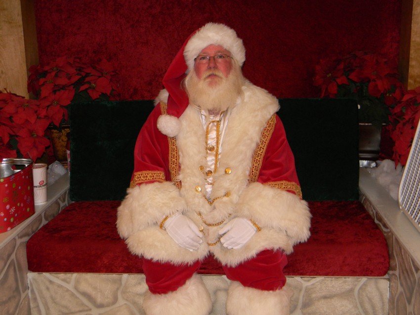 Gallery photo 1 of Santa Ed