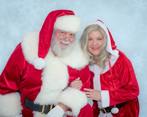 Gallery photo 1 of Santa John & Mrs Claus