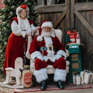 Santa Lamar C and Mrs. Claus