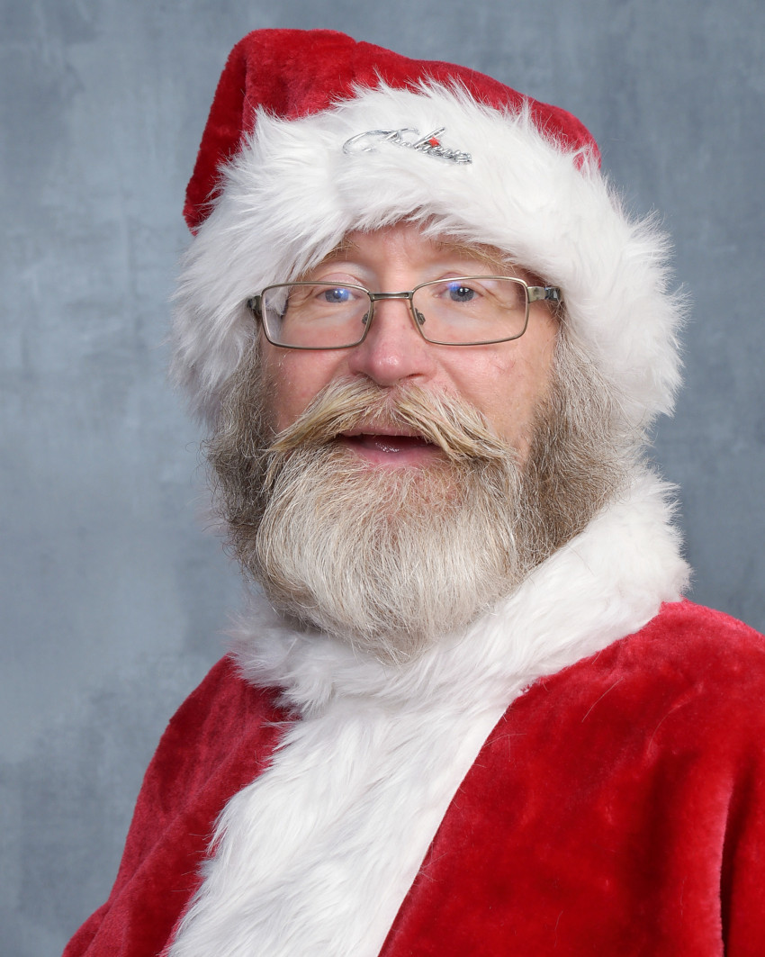 Hire Santa Mike Becker - Santa Claus in Le Mars, Iowa