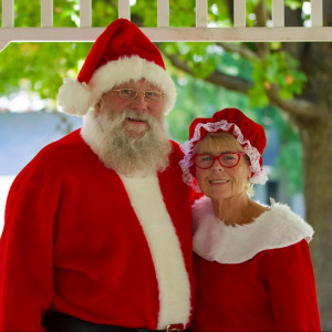 Santa Andrew & Mrs. Janet Claus