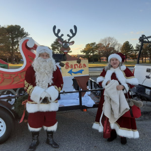 Santa Ted & Mrs. Claus - Santa Claus / Street Performer in Suffolk, Virginia