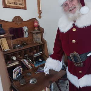 Santa Pat - Santa Claus in Marshall, Texas