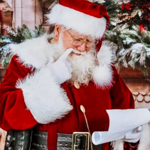 Santa Patrick - Santa Claus in Crystal Lake, Illinois