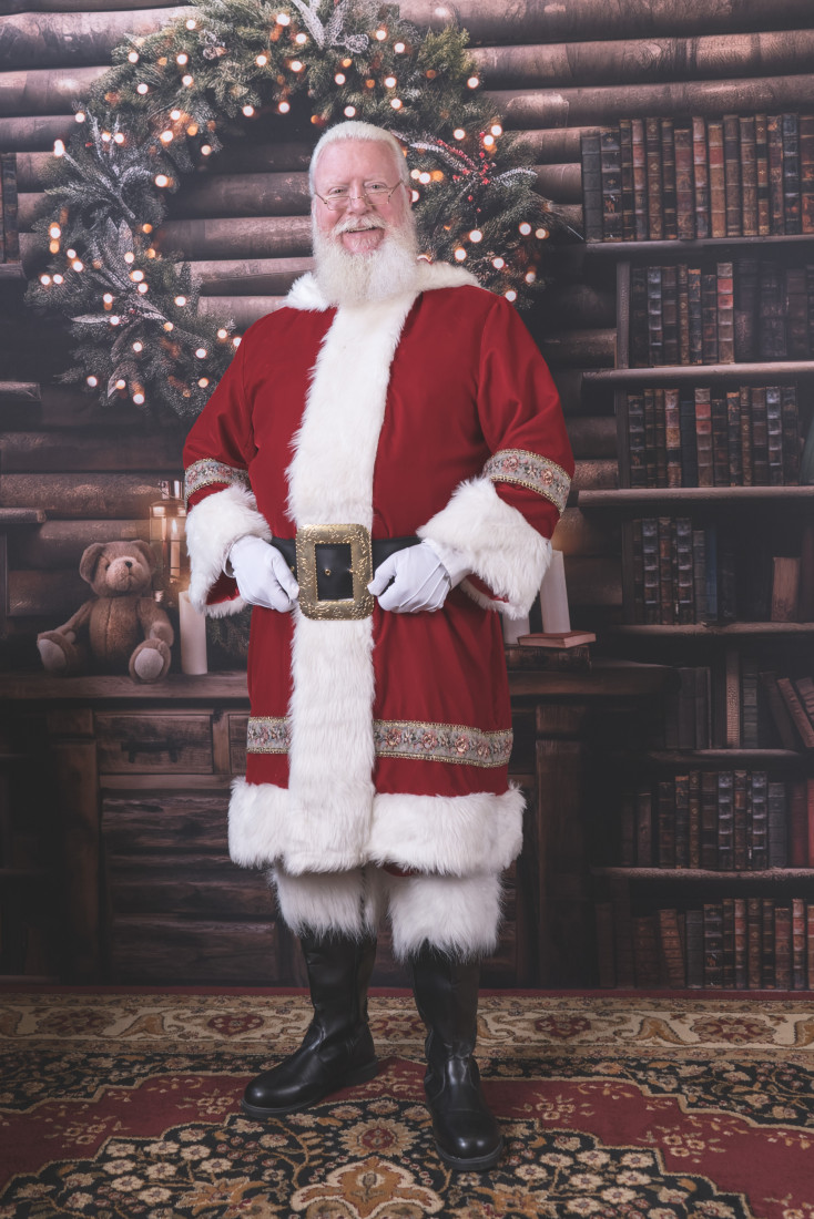 Gallery photo 1 of Santa Phillip