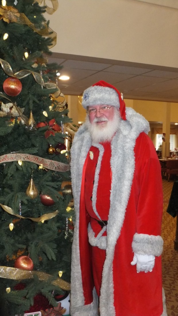 Hire Santa Roy - Santa Claus in Everett, Washington