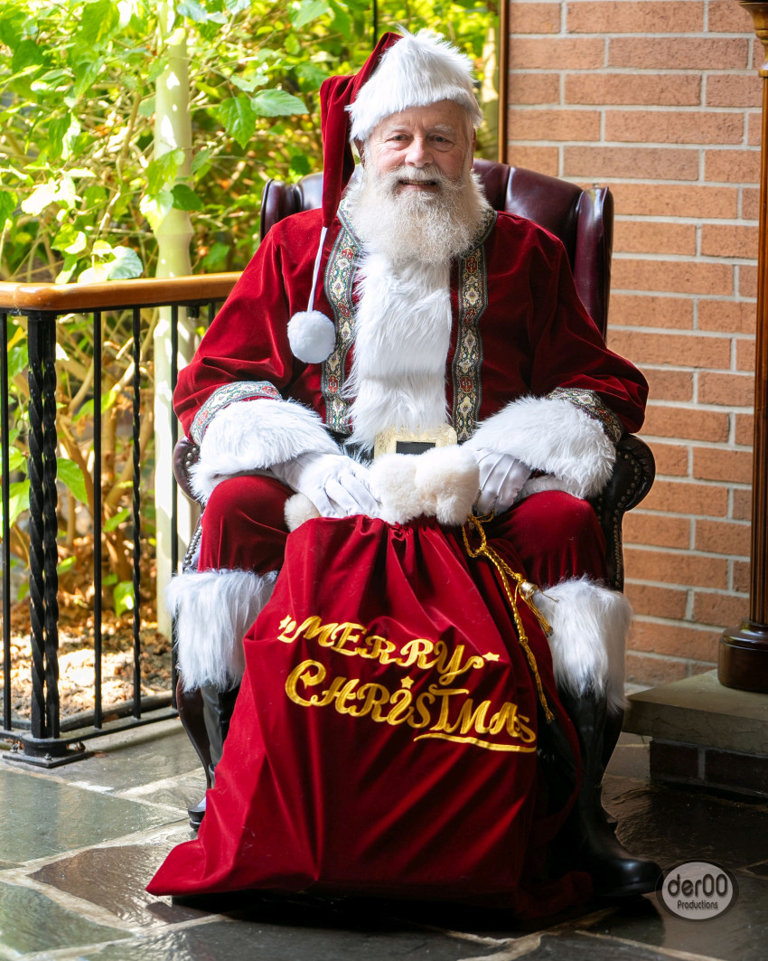 Gallery photo 1 of Santa Scot