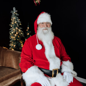 Santa Visits / Santa for Hire - Santa Claus in Beaumont, California