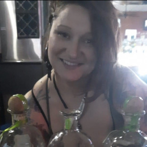 Sarah Douglas - Bartender in Aiea, Hawaii