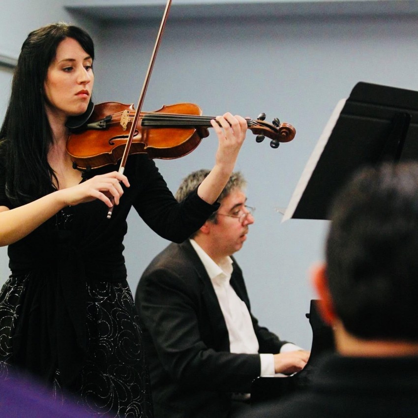 Hire Sarah Price Violin Violinist in Fort Worth, Texas